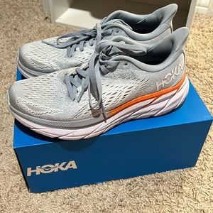 Hoka Clifton 8